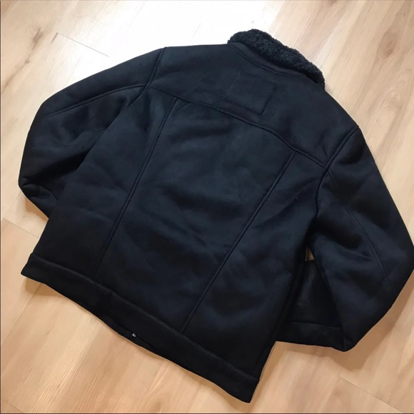 Levi’s Sherpa Faux Suede Trucker Jacket - Picture 7 of 9